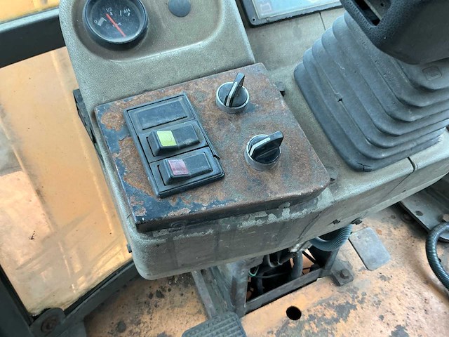 1995 case 221b shovel - afbeelding 18 van  36