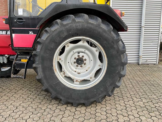 1995 case ih 4240 vierwielaangedreven landbouwtractor - afbeelding 4 van  22