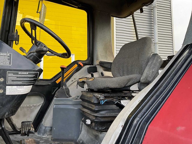 1995 case ih 4240 vierwielaangedreven landbouwtractor - afbeelding 9 van  22