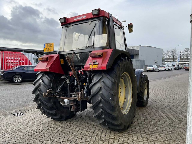 1995 case ih 4240 vierwielaangedreven landbouwtractor - afbeelding 20 van  22