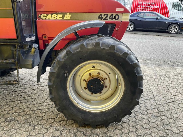 1995 case ih 4240 vierwielaangedreven landbouwtractor - afbeelding 21 van  22
