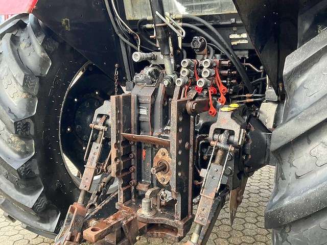 1995 case ih 5140a vierwielaangedreven landbouwtractor - afbeelding 7 van  28