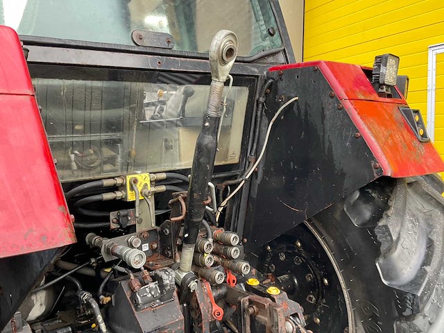 1995 case ih 5140a vierwielaangedreven landbouwtractor - afbeelding 9 van  28
