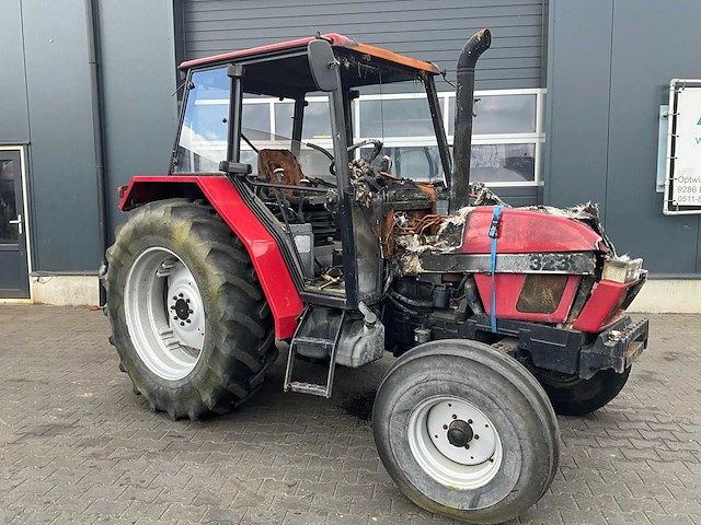 1995 case international 3230 tweewielaangedreven landbouwtractor - afbeelding 14 van  20
