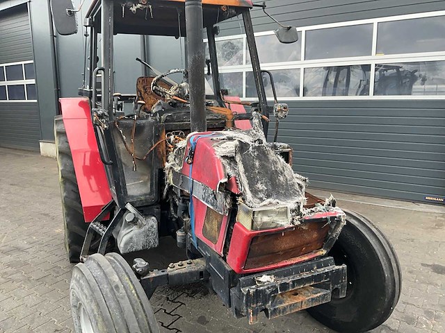 1995 case international 3230 tweewielaangedreven landbouwtractor - afbeelding 16 van  20