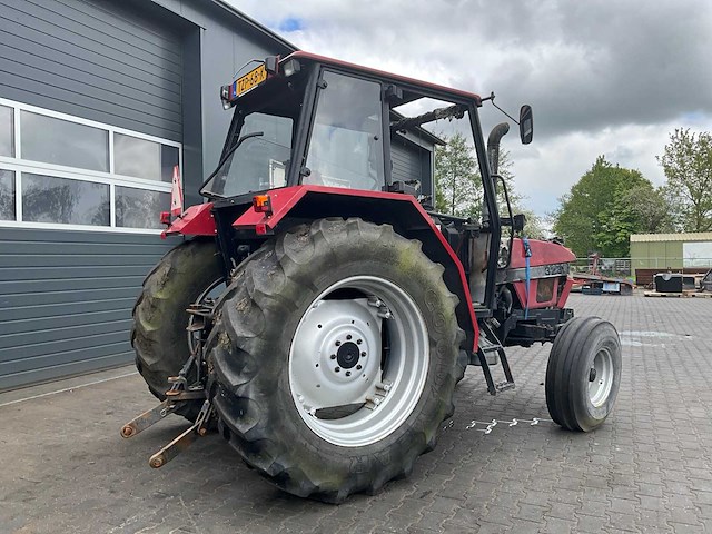 1995 case international 3230 tweewielaangedreven landbouwtractor - afbeelding 7 van  19