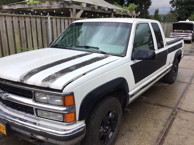 1995 chevrolet k 1500 personenauto - afbeelding 1 van  36