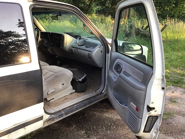 1995 chevrolet k 1500 personenauto - afbeelding 16 van  36