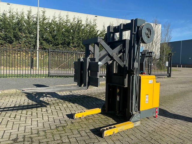 1995 crown 30wrtf pantograaf stapelaar - afbeelding 1 van  20