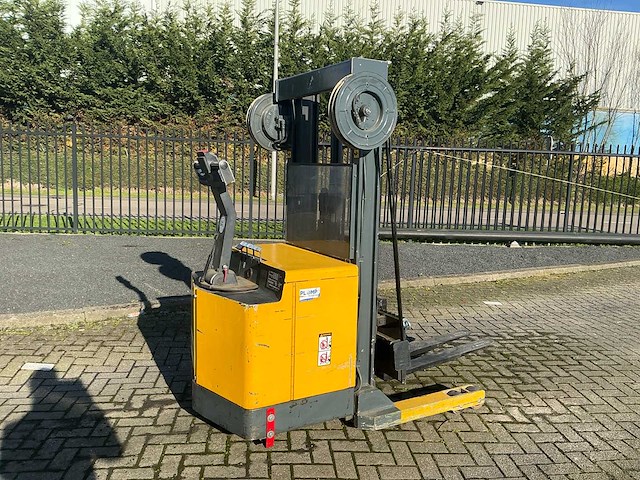 1995 crown 30wrtf pantograaf stapelaar - afbeelding 12 van  20