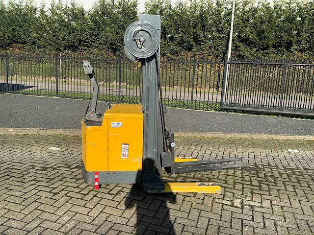 1995 crown 30wrtf pantograaf stapelaar - afbeelding 14 van  20