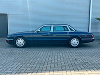 1995 daimler 4.0 4.0 six personenauto - afbeelding 2 van  3
