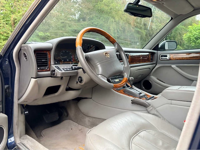 1995 daimler 4.0 automaat 4.0 six personenauto - afbeelding 12 van  13