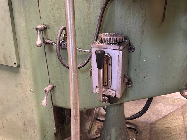 1995 eumega mdv-2 verticale freesmachines - afbeelding 4 van  14
