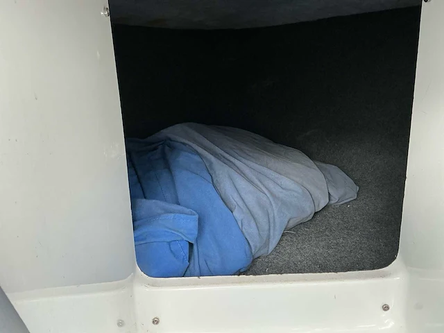 1995 falcon 1800 cb speedboot – mercruiser 4.3lx v6 – inclusief pega trailer - afbeelding 10 van  15