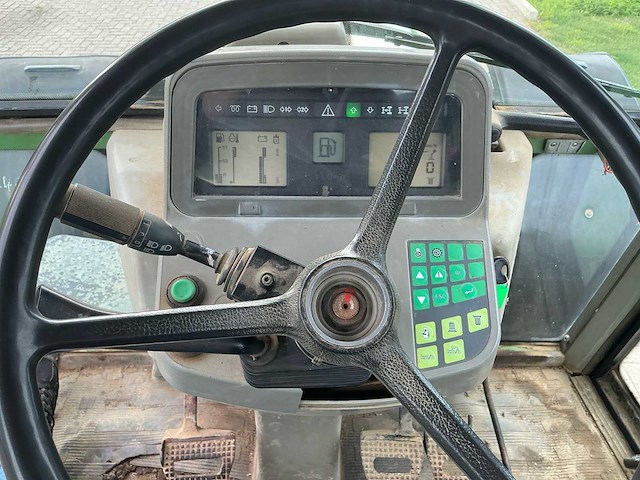 1995 fendt 512c vierwielaangedreven landbouwtractor - afbeelding 29 van  33