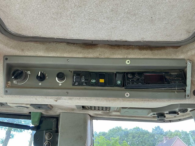 1995 fendt 512c vierwielaangedreven landbouwtractor - afbeelding 20 van  33