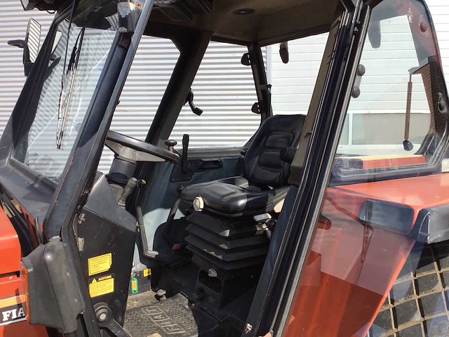 1995 fiat 65-94 tweewielaangedreven landbouwtractor - afbeelding 7 van  19