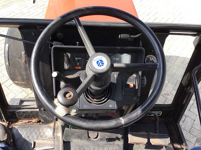 1995 fiat 65-94 tweewielaangedreven landbouwtractor - afbeelding 9 van  19