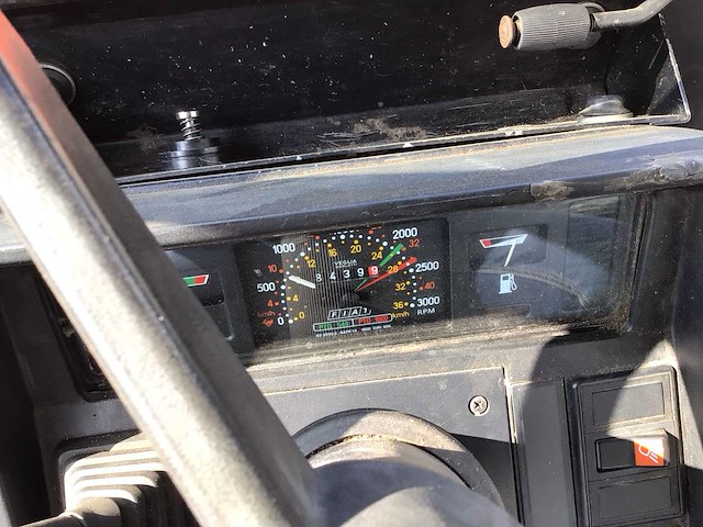 1995 fiat 65-94 tweewielaangedreven landbouwtractor - afbeelding 10 van  19