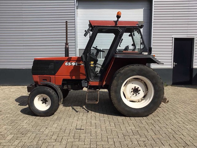 1995 fiat 65-94 tweewielaangedreven landbouwtractor - afbeelding 12 van  19