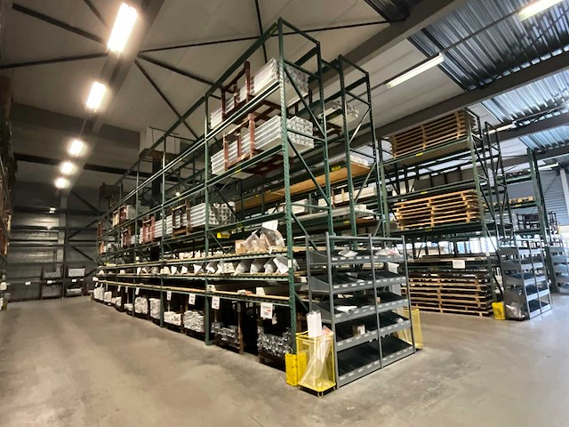 1995 hovuma palletstelling (12-secties) - afbeelding 1 van  7