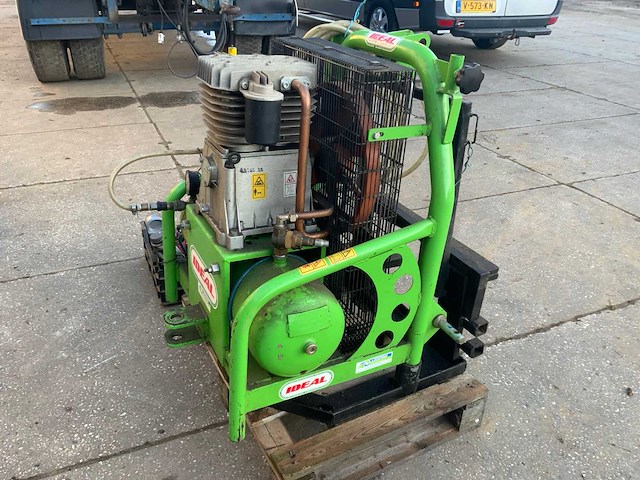 1995 ideal prest 31 500 zuigercompressor - afbeelding 3 van  8