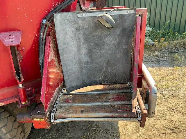1995 jf-stoll leader unifeed ws12 hydrostatic zelfrijdende voermengwagen - afbeelding 16 van  37