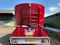 1995 jf-stoll leader unifeed ws12 hydrostatic zelfrijdende voermengwagen - afbeelding 32 van  37