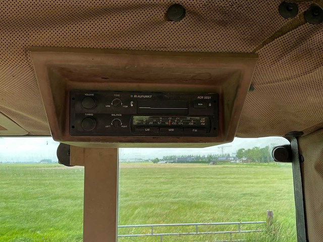 1995 john deere 6100 vierwielaangedreven landbouwtractor - afbeelding 8 van  17