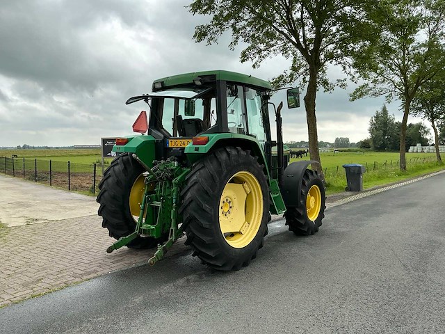1995 john deere 6100 vierwielaangedreven landbouwtractor - afbeelding 13 van  17