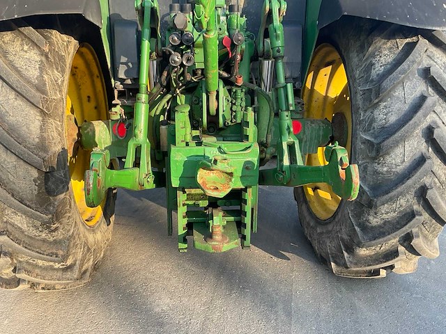 1995 john deere 6400 vierwielaangedreven landbouwtractor - afbeelding 4 van  18