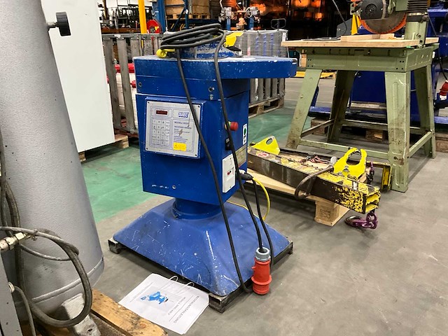 1995 jutec modell 6000 buigmachine - afbeelding 2 van  8