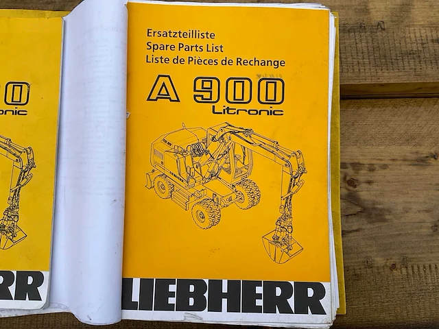 1995 liebherr a900 litronic banden graafmachine - afbeelding 10 van  23