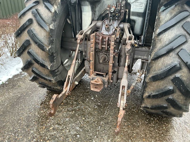 1995 massey ferguson 3065 tweewielaangedreven landbouwtractor - afbeelding 8 van  44