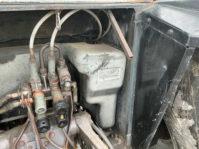 1995 massey ferguson 3065 tweewielaangedreven landbouwtractor - afbeelding 15 van  44