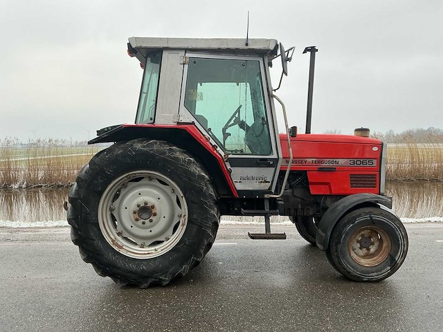 1995 massey ferguson 3065 tweewielaangedreven landbouwtractor - afbeelding 42 van  44