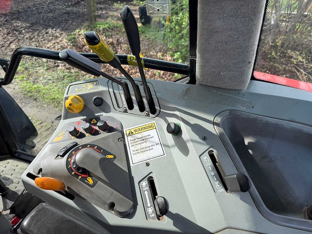 1995 massey ferguson 6180 dynashift vierwielaangedreven landbouwtractor - afbeelding 2 van  11