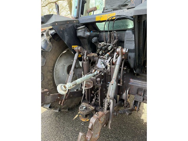 1995 massey ferguson 6180 dynashift vierwielaangedreven landbouwtractor - afbeelding 5 van  11