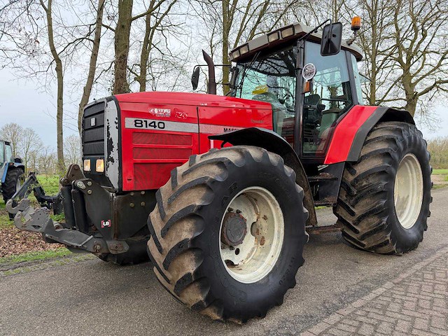 1995 massey ferguson 8140 dynashift vierwielaangedreven landbouwtractor - afbeelding 1 van  10