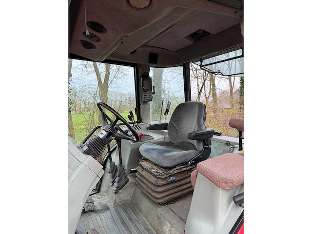 1995 massey ferguson 8140 dynashift vierwielaangedreven landbouwtractor - afbeelding 7 van  10