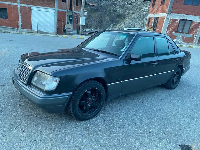 1995 mercedes-benz 250 d, 3673 - afbeelding 1 van  9