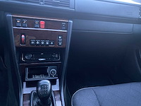 1995 mercedes-benz 250 d, 3673 - afbeelding 2 van  3