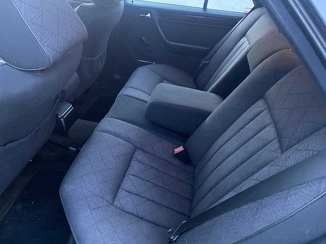 1995 mercedes-benz 250 d, 3673 - afbeelding 3 van  15
