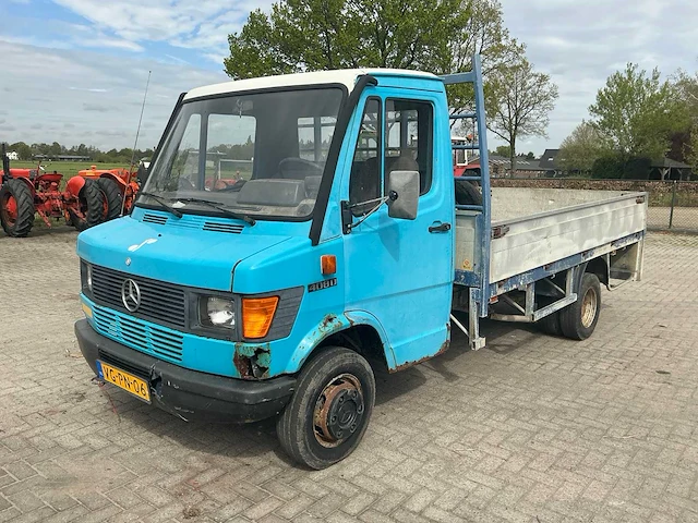 1995 mercedes-benz 408 d-xi 408d bedrijfswagen - afbeelding 1 van  19