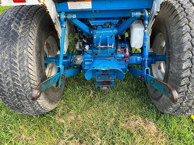 1995 new holland 1520 smalspoor- en compacttractor - afbeelding 11 van  11