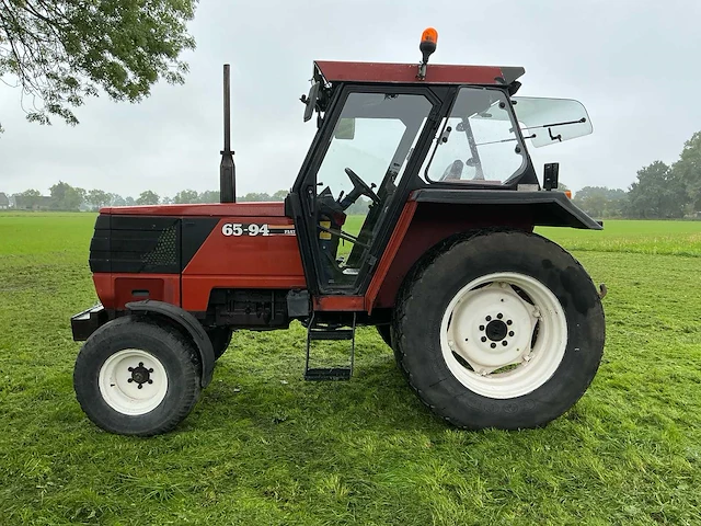 1995 new holland 65-94 fiat tweewielaangedreven landbouwtractor - afbeelding 33 van  34