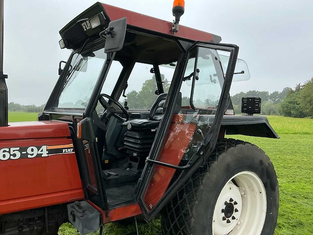 1995 new holland 65-94 fiat tweewielaangedreven landbouwtractor - afbeelding 16 van  31