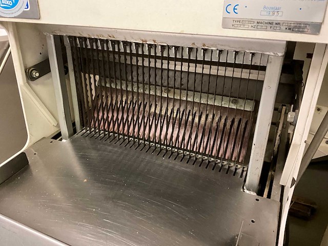 1995 nigro a4 125 broodsnijmachine - afbeelding 2 van  3
