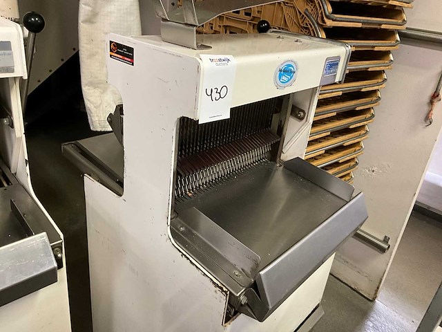 1995 nigro a4 125 broodsnijmachine - afbeelding 3 van  3